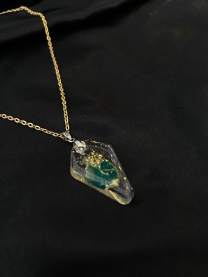 Resin Pendant 1 (with chain)
