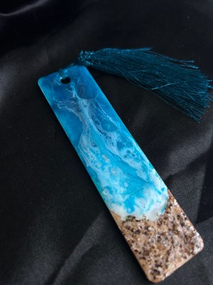 Bookmark Resin waves