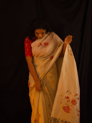 👉 Mangalagiri Hand Painted Silk Saree | Olive Green Rose Design